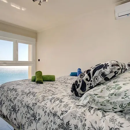 Royal Executive * Málaga