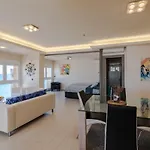 Апартаменты Royal Executive *